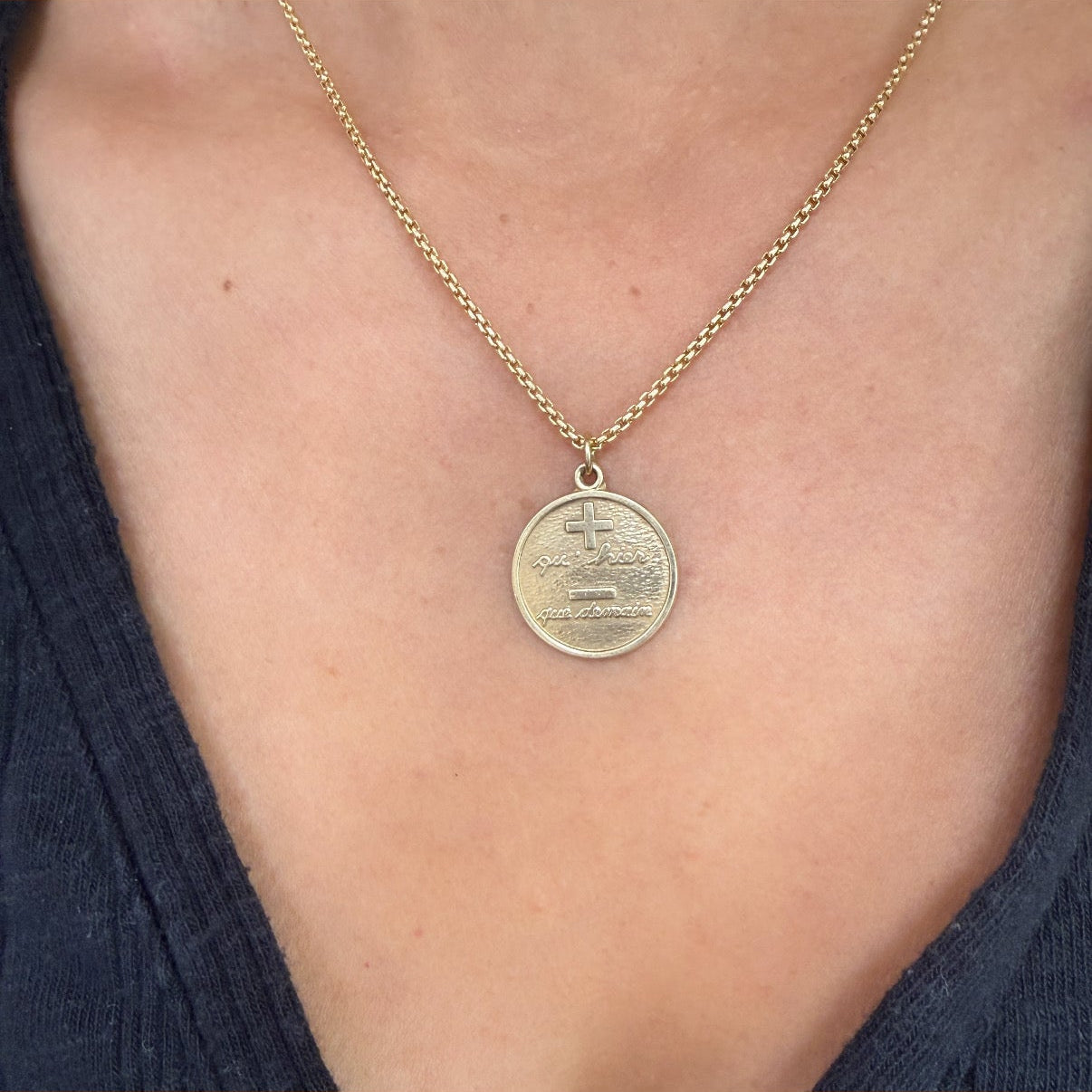 Vintage 14k Yellow Gold "Plus Qu'Hier, Que Demain" Medallion Charm
