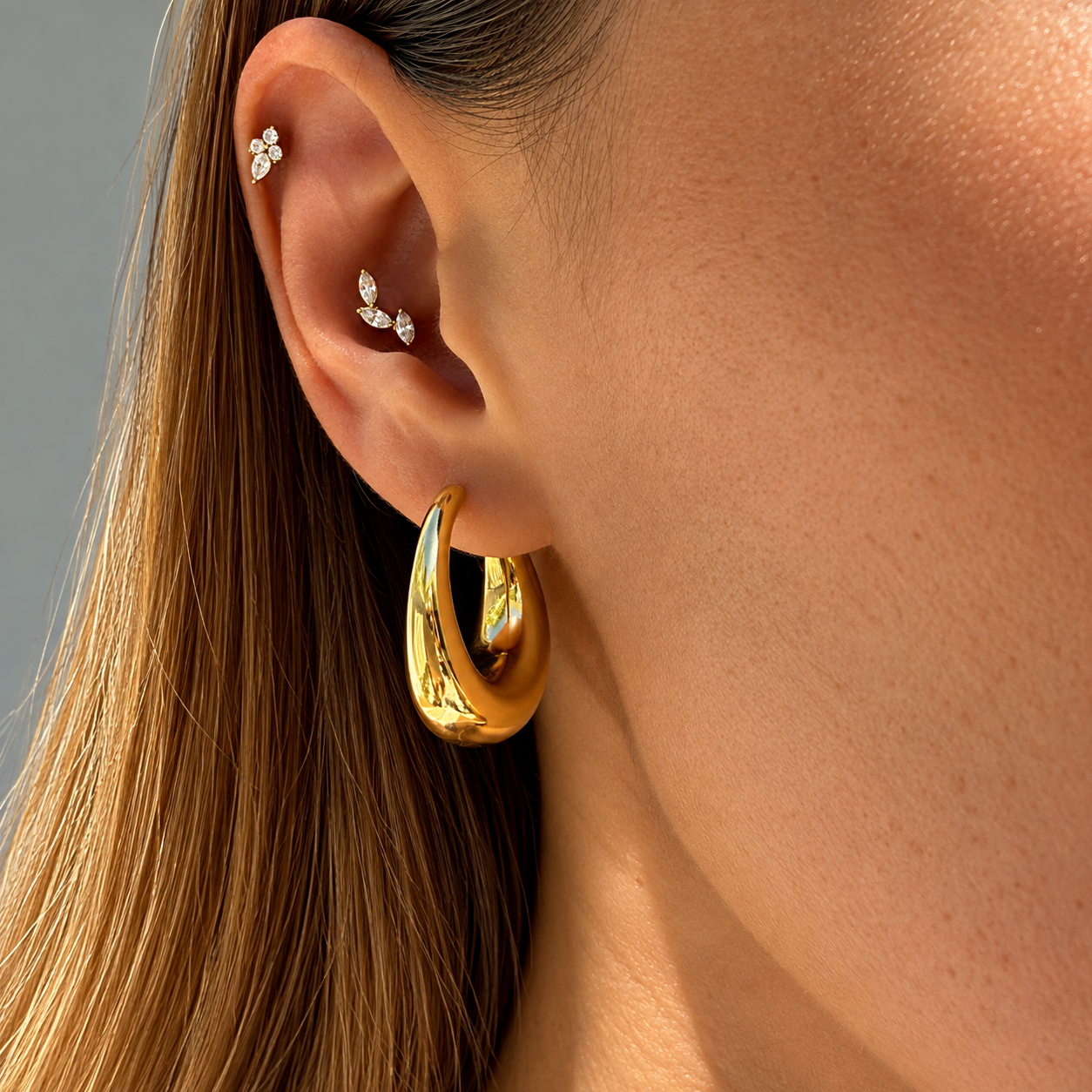 Shylee Rose 14k Yellow Gold Graduated Puff Hoops