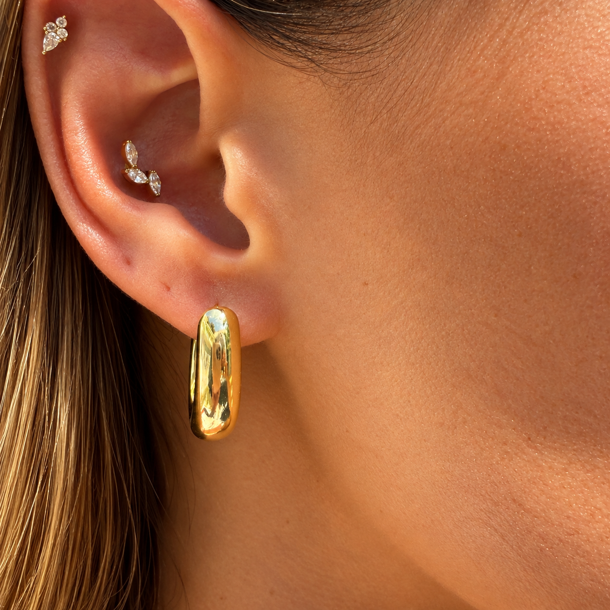 Shylee Rose 14k Yellow Gold Oval Puff Hoops