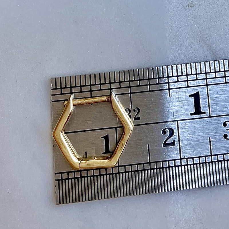18k Yellow Gold Baguette Diamond Hexagon Huggie