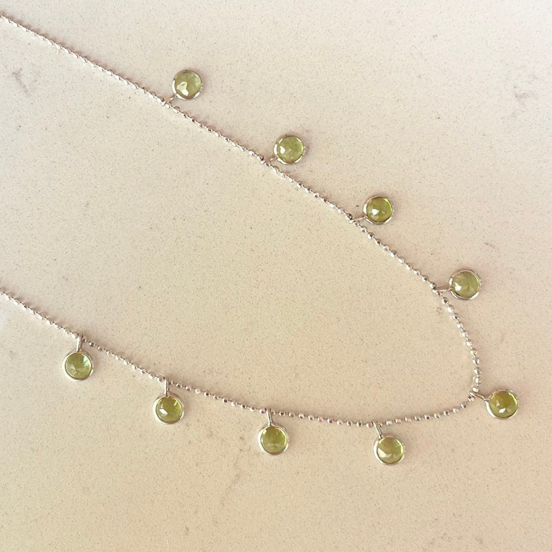 14k White Gold Peridot Bezel Shaker Necklace