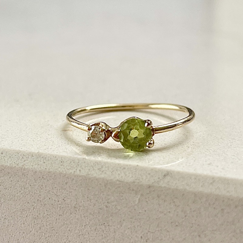 14k Yellow Gold Diamond & Peridot Birthstone Ring
