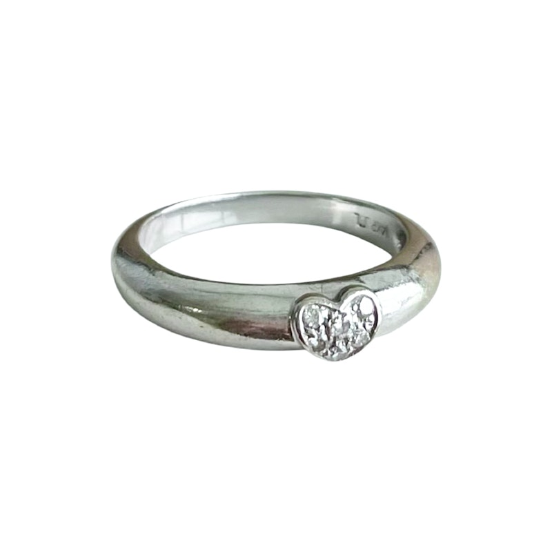 14k White Gold Round Diamond Heart Tube Ring