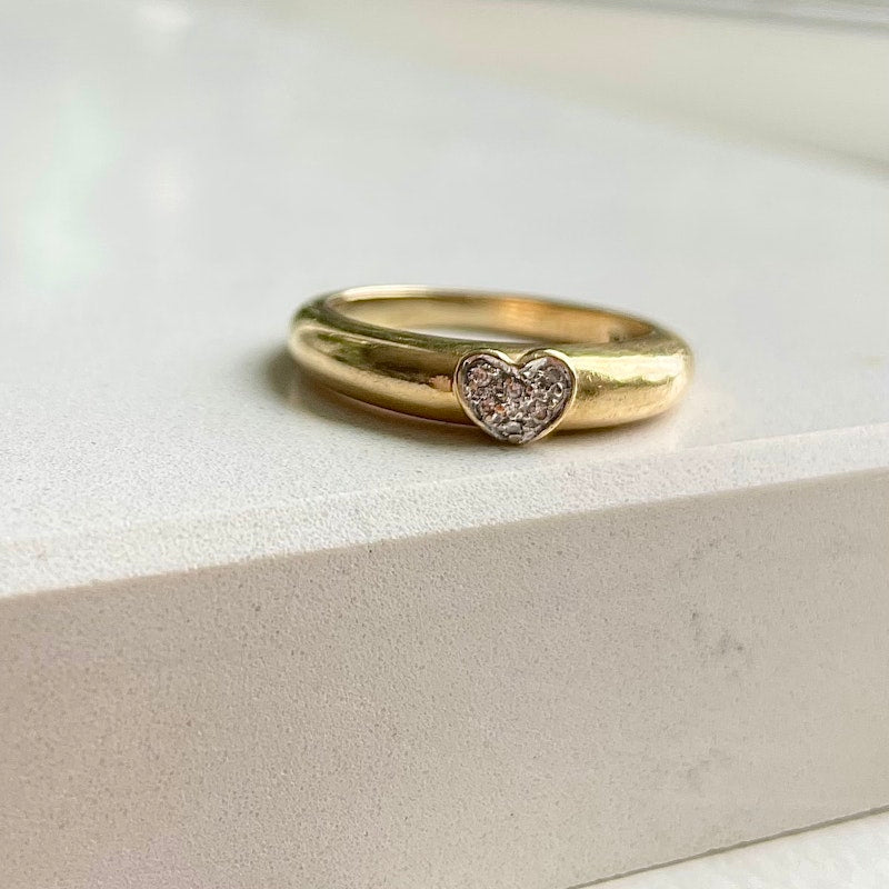 14k Yellow Gold Round Diamond Heart Tube Ring