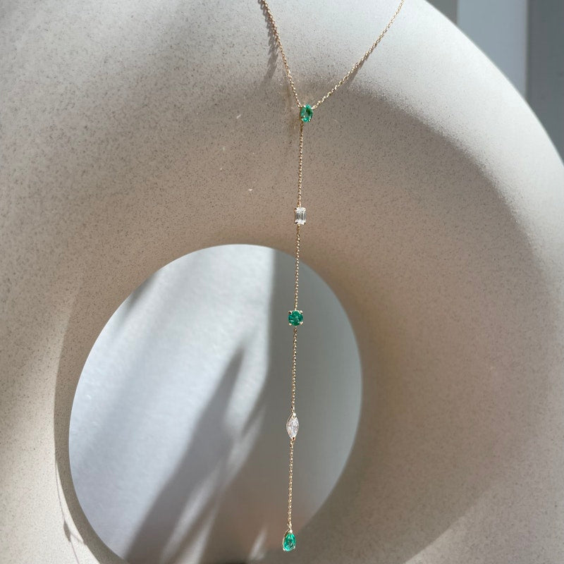 18k Yellow Gold Diamond and Emerald Lariat Necklace