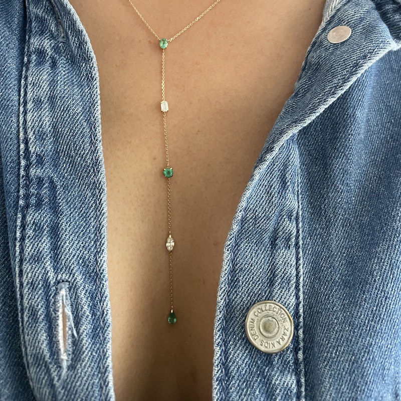 18k Yellow Gold Diamond and Emerald Lariat Necklace