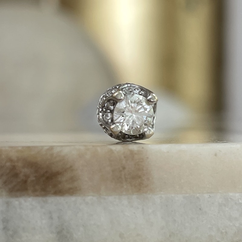 18k White gold Diamond Crown Stud (single)