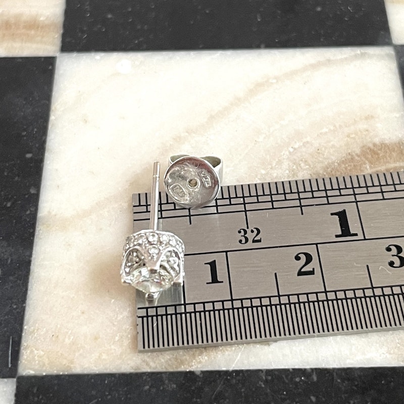 18k White gold Diamond Crown Stud (single)