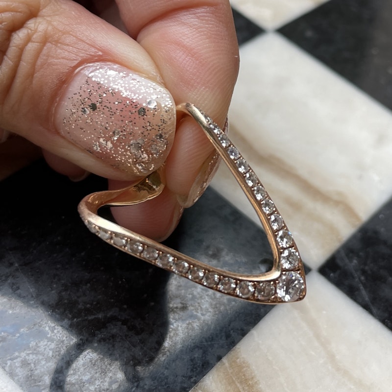 18k Rose Diamond V Ring