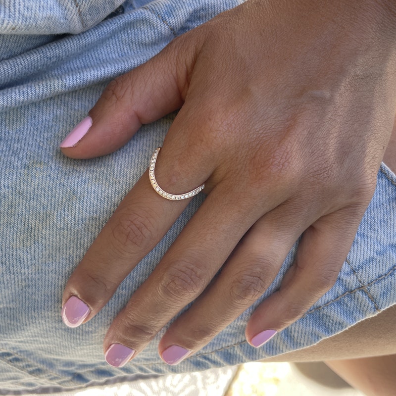 14k Rose Gold Curved Páve Diamond Ring