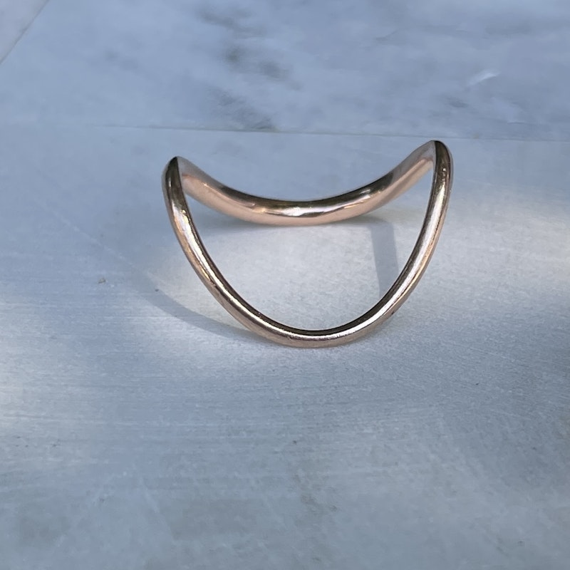 14k Rose Gold Curved Páve Diamond Ring