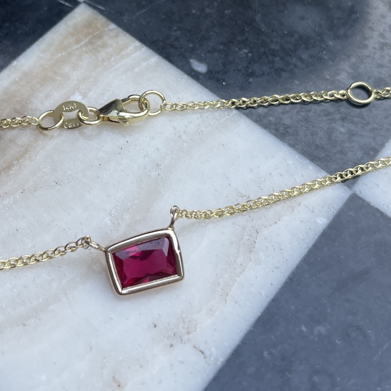 14k Yellow Gold Garnet Necklace