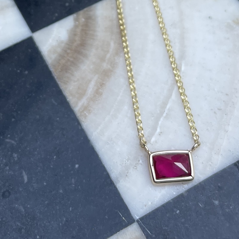 14k Yellow Gold Garnet Necklace