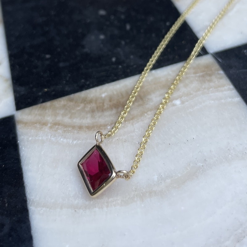 14k Yellow Gold Garnet Necklace