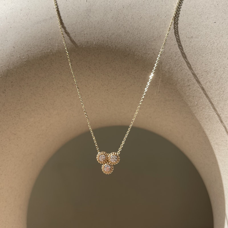 Idyl 14k Yellow Gold Cleo Diamond Necklace