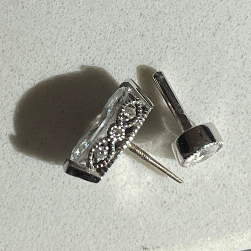 Maria Tash 18k Marquise Diamond Threaded Stud Earring