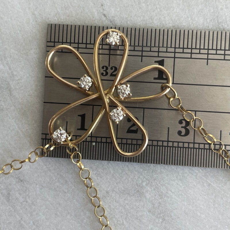 18k Yellow Gold Tahitian Pearl Flower Lariat Necklace