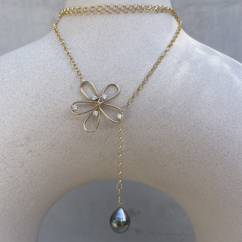 18k Yellow Gold Tahitian Pearl Flower Lariat Necklace