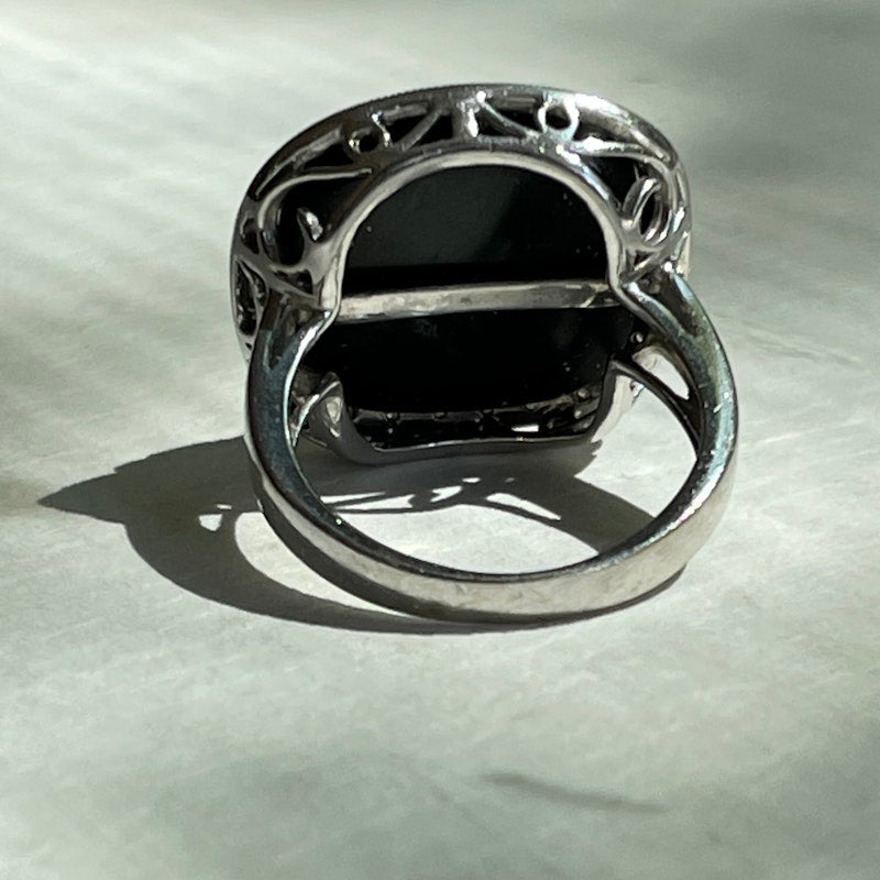 14k White Gold Onyx and Diamond Flower Ring