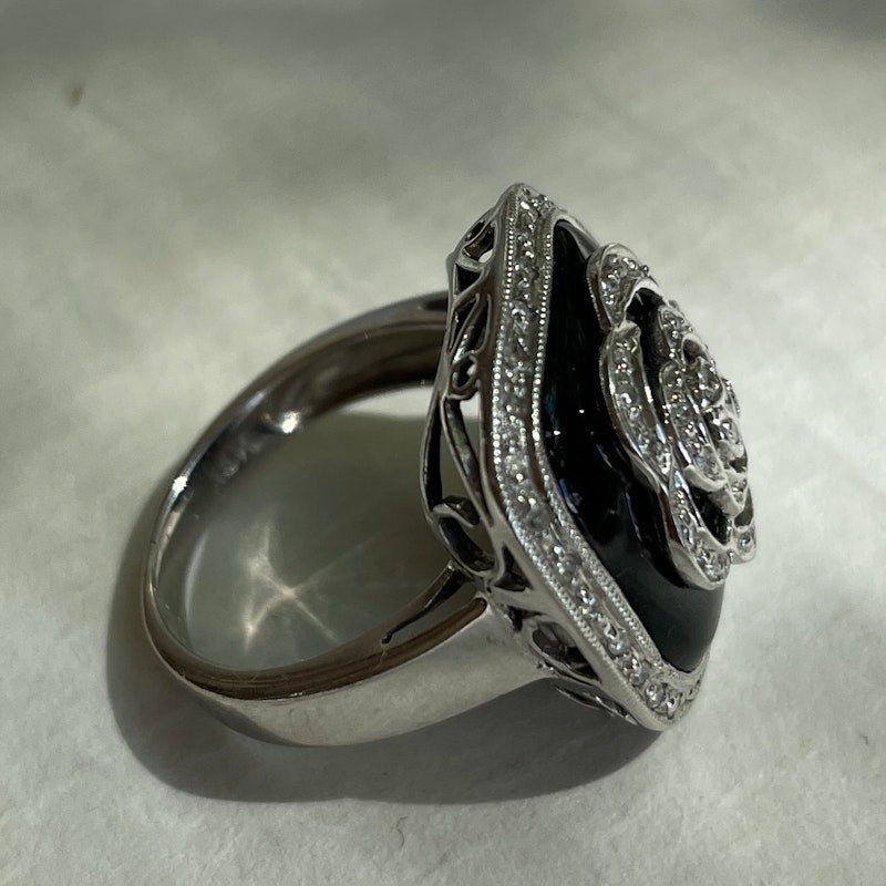 14k White Gold Onyx and Diamond Flower Ring