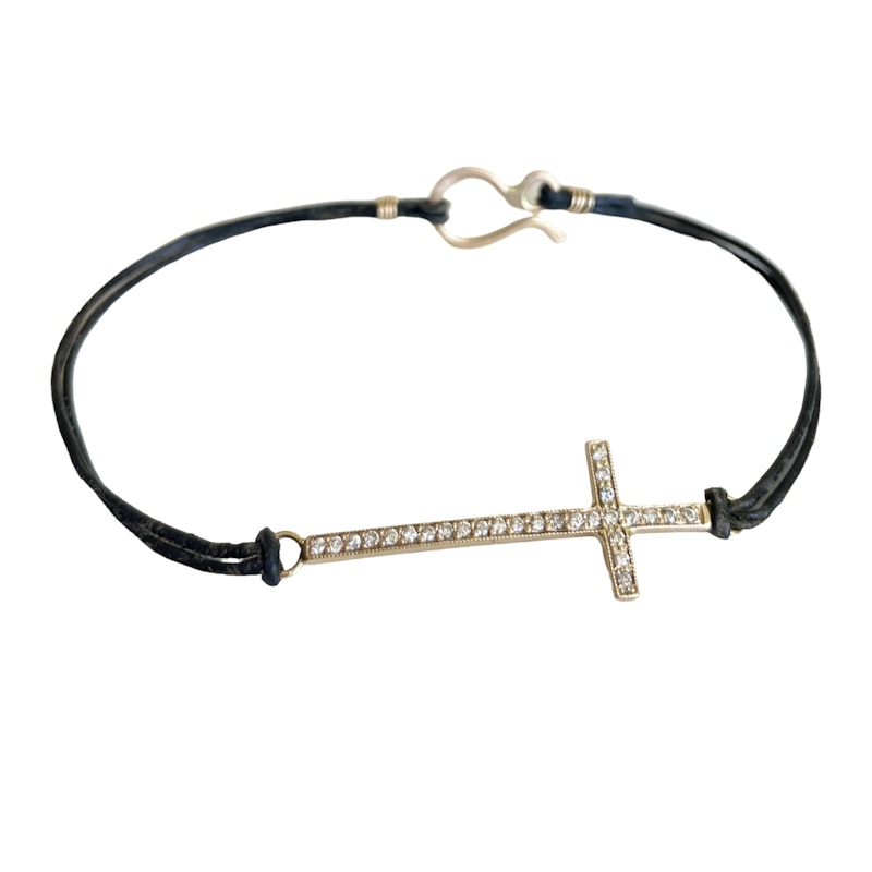 Zoë Chicco 14k Yellow Gold Diamond Cross Leather Bracelet