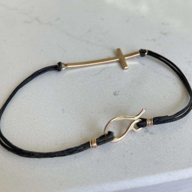 Zoë Chicco 14k Yellow Gold Diamond Cross Leather Bracelet