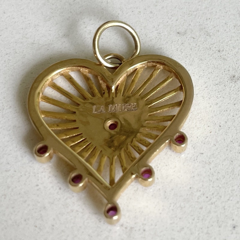 La Muse Gems 14k Yellow Gold and Cabochon Ruby Heart Charm