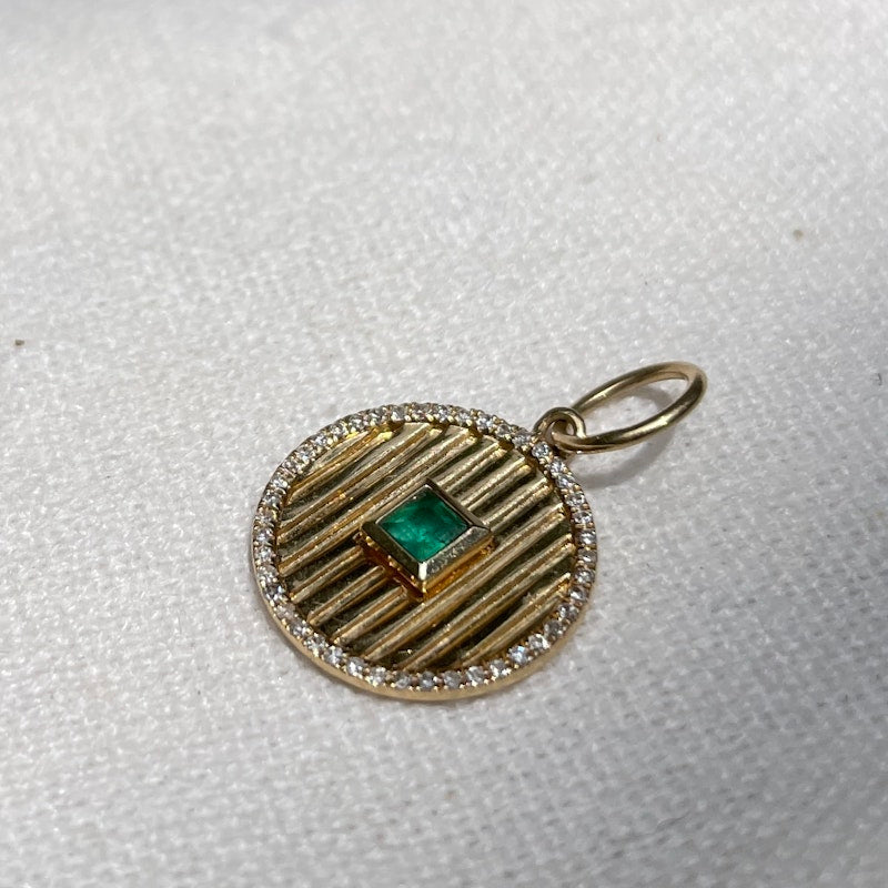 14k Yellow Gold Emerald and Diamond Fluted Round Charm
