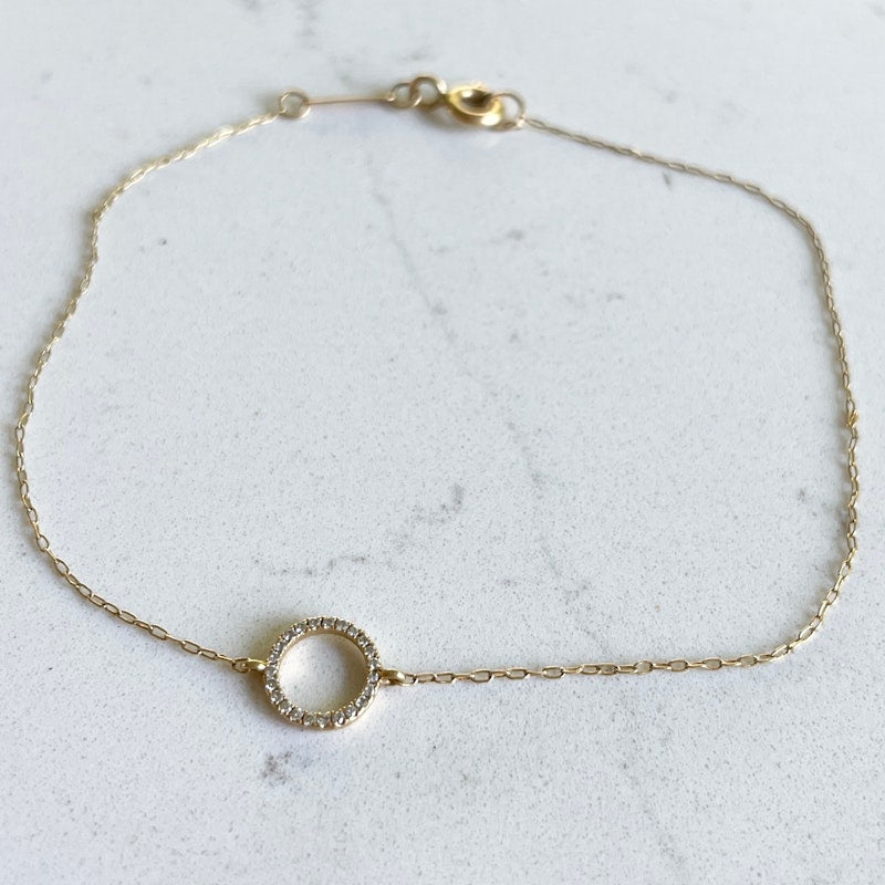 18k Yellow Gold Pavé Diamond Circle Disc Bracelet