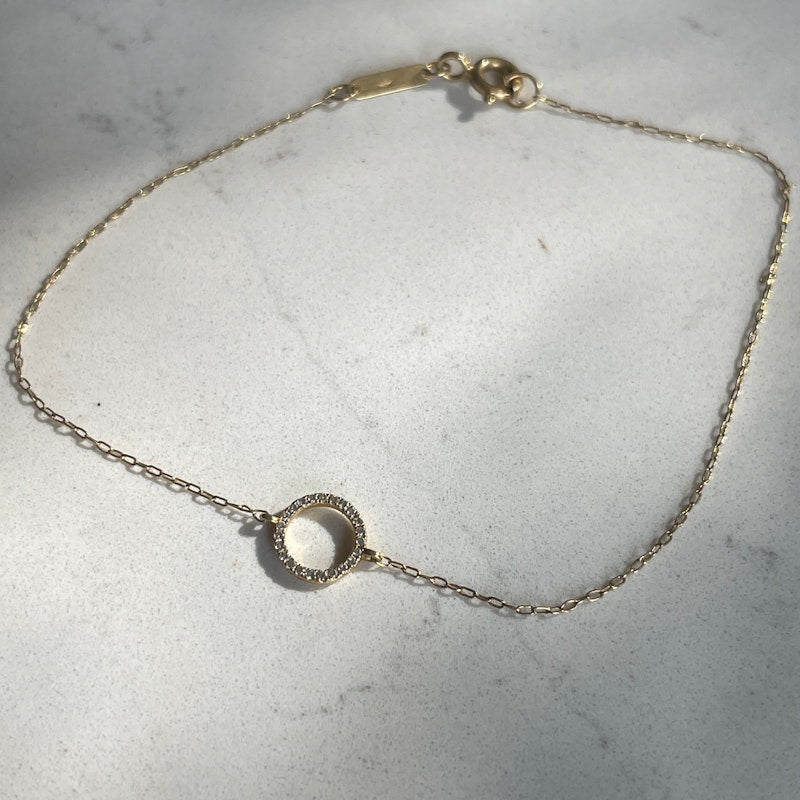 18k Yellow Gold Pavé Diamond Circle Disc Bracelet