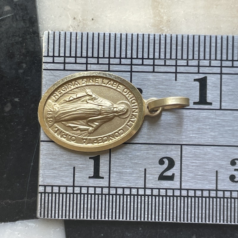 Vintage 14k Yellow Gold Virgin Mary Pendant Charm