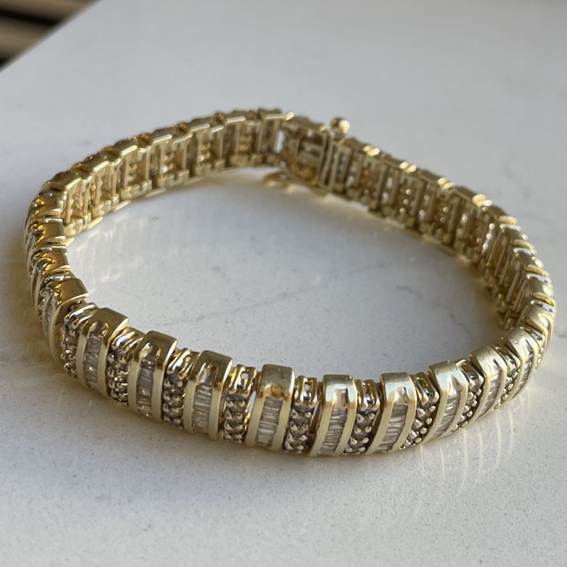 14k Baguette and Round Brilliant Cut Diamond Line Bracelet