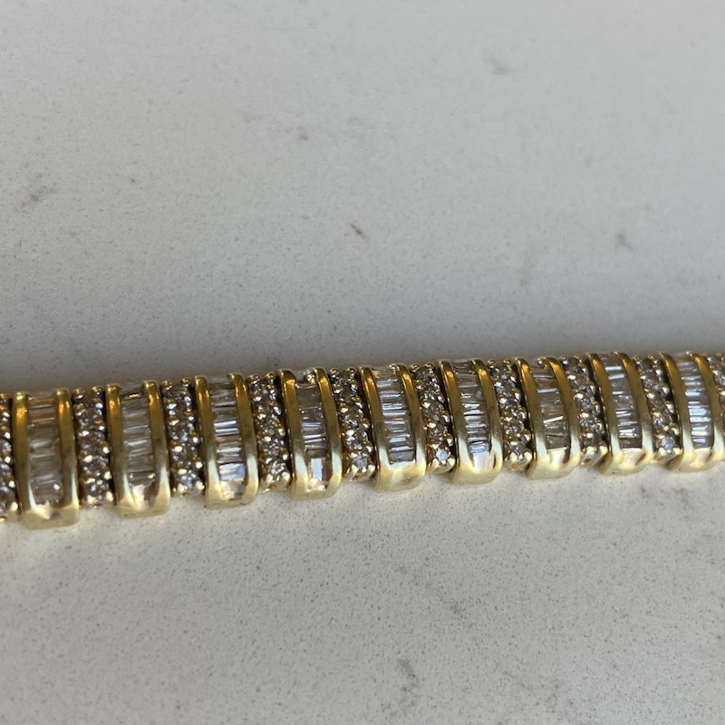 14k Baguette and Round Brilliant Cut Diamond Line Bracelet