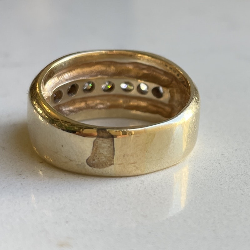14k Yellow Gold 7 Round Brilliant Cut Diamond Ring, size 8