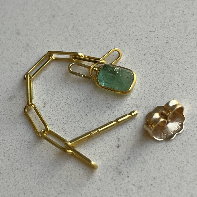14k Yellow Gold Paperclip Emerald Drop Earrings