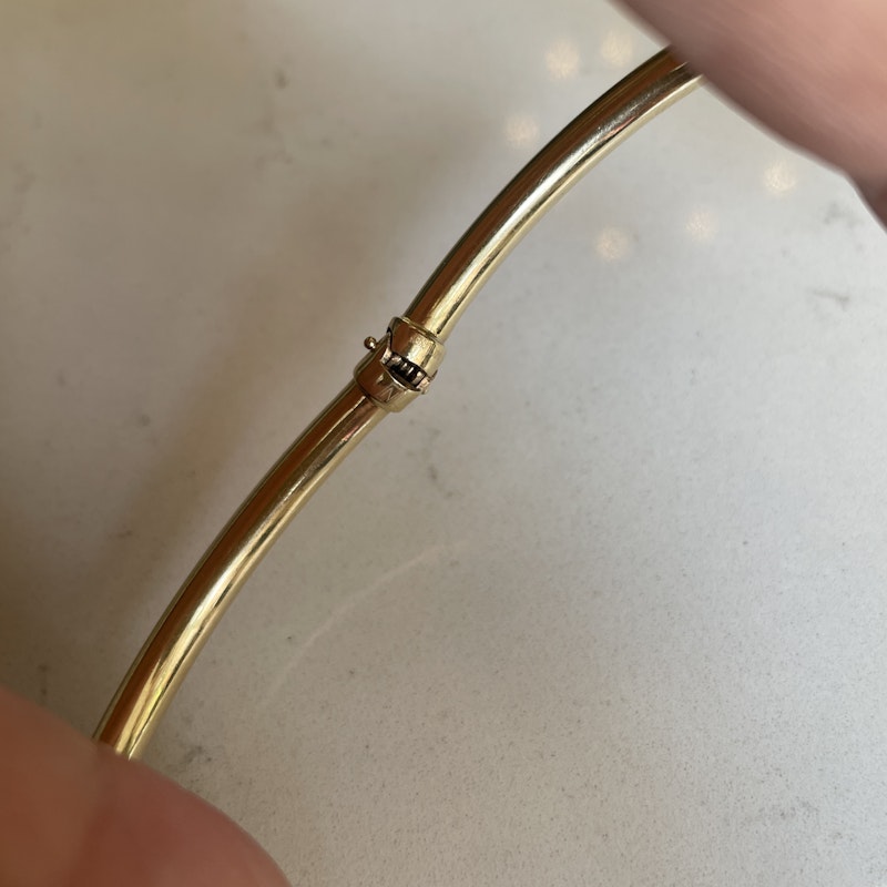 14k Yellow Gold Bypass Tubular Hinged Bangle Bracelet