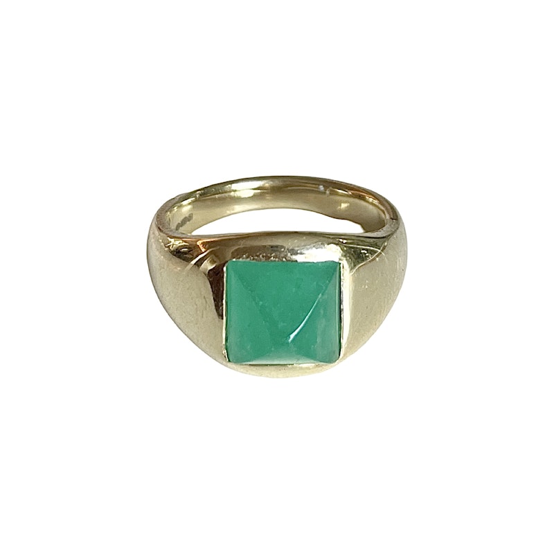 14k Yellow Gold Sugarloaf Cabochon Chrysoprase Ring
