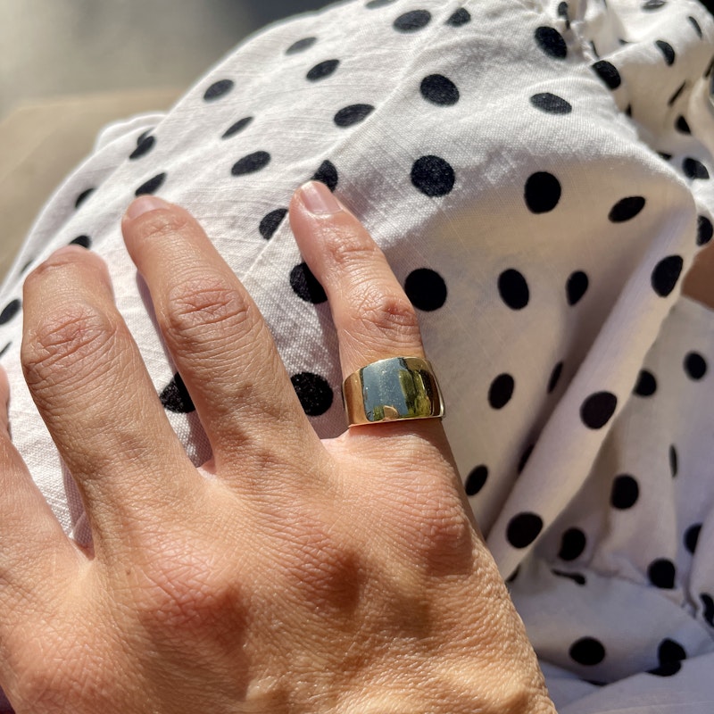 14k Yellow Gold Wide Tapered Cigar Band Ring, size 4.5