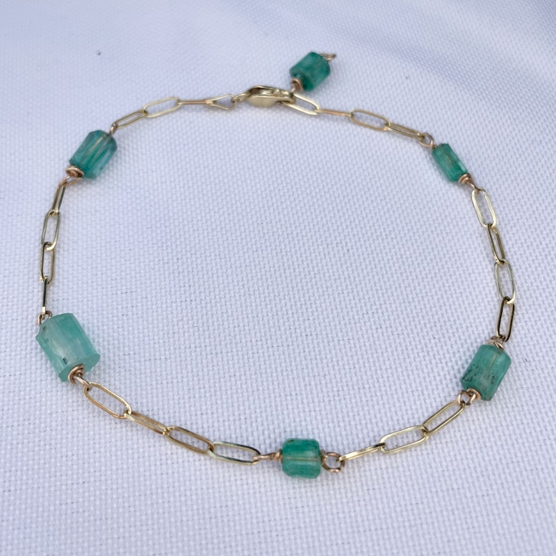 14k Yellow Gold Raw Emerald Paperclip Chain Bracelet