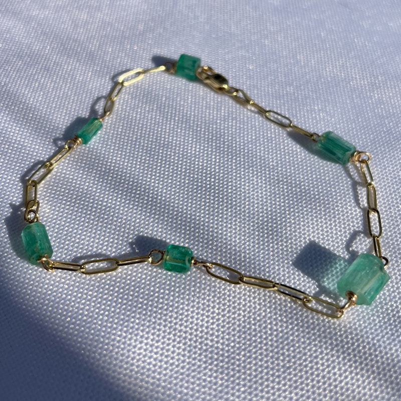 14k Yellow Gold Raw Emerald Paperclip Chain Bracelet