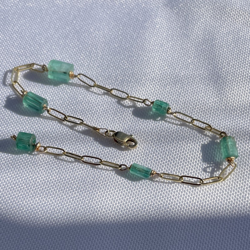 14k Yellow Gold Raw Emerald Paperclip Chain Bracelet