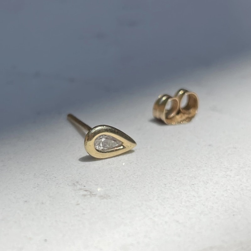Jacquie Aiche 14k Yellow Gold Teardrop Diamond Bezel Stud