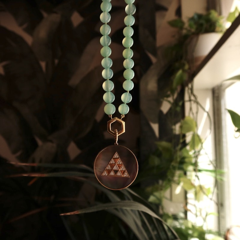 Harwell Godfrey Chrysoprase Bead Foundation Necklace with Gold Hex Clasp
