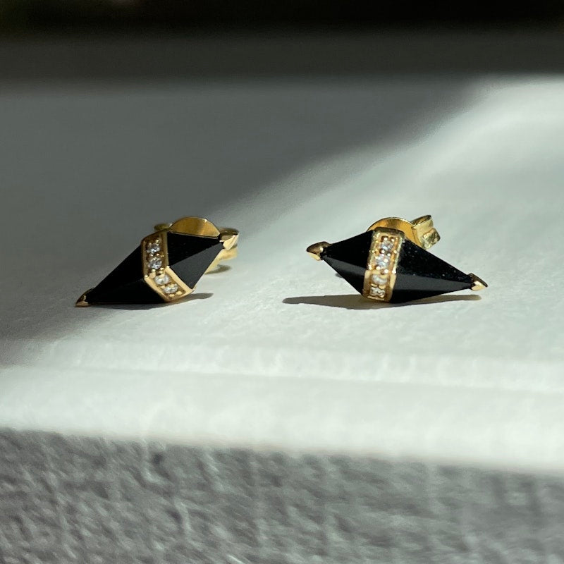 Sorellina 18k Yellow Gold Diamond Onyx Pietra Studs