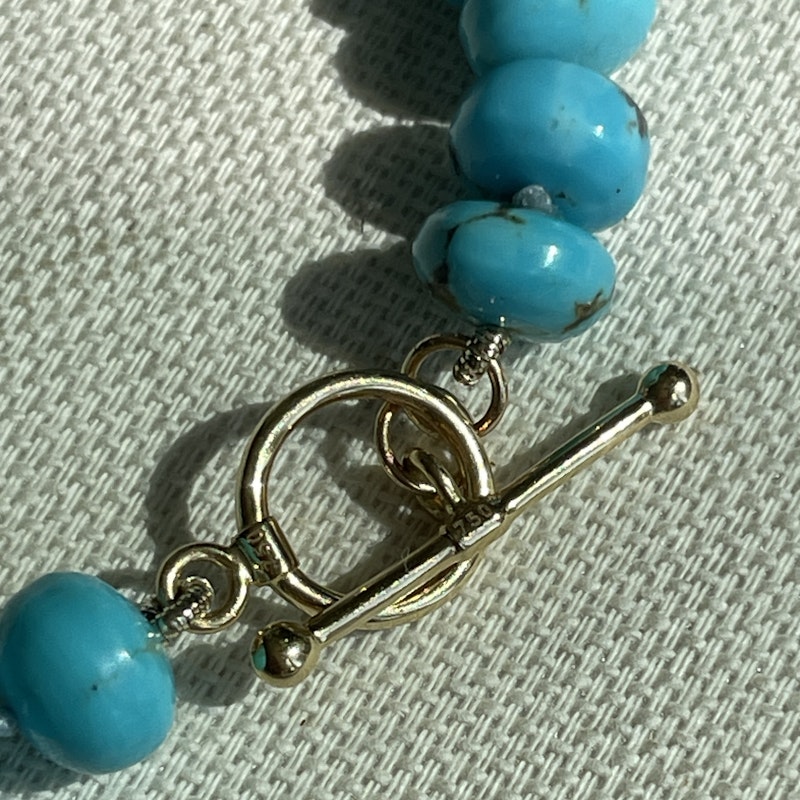 Arizona Turquoise Bead Necklace with 18k Yellow Gold Toggle