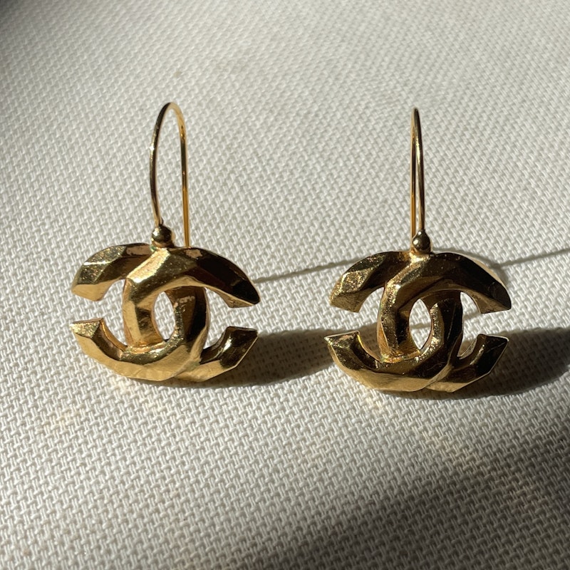 Vintage Chanel CC Gold Wire Hook Earrings