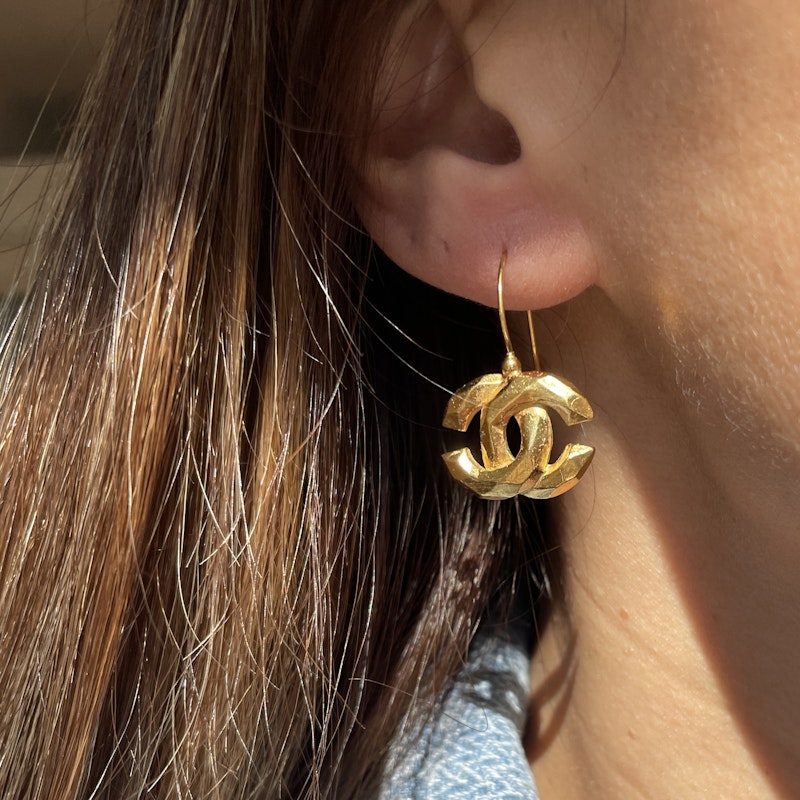 Vintage Chanel CC Gold Wire Hook Earrings