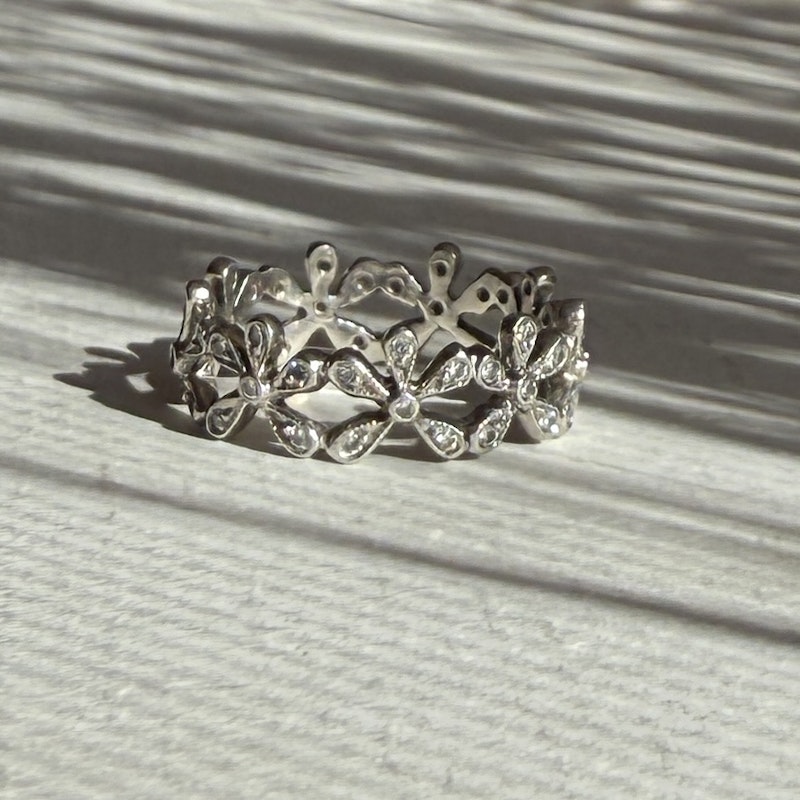 Cathy Waterman Platinum 5-Petal Flower Diamond Ring, size 6