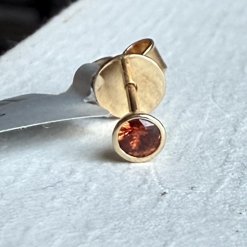 Robinson Pelham Strobe Stud Earring Orange Sapphire (single)