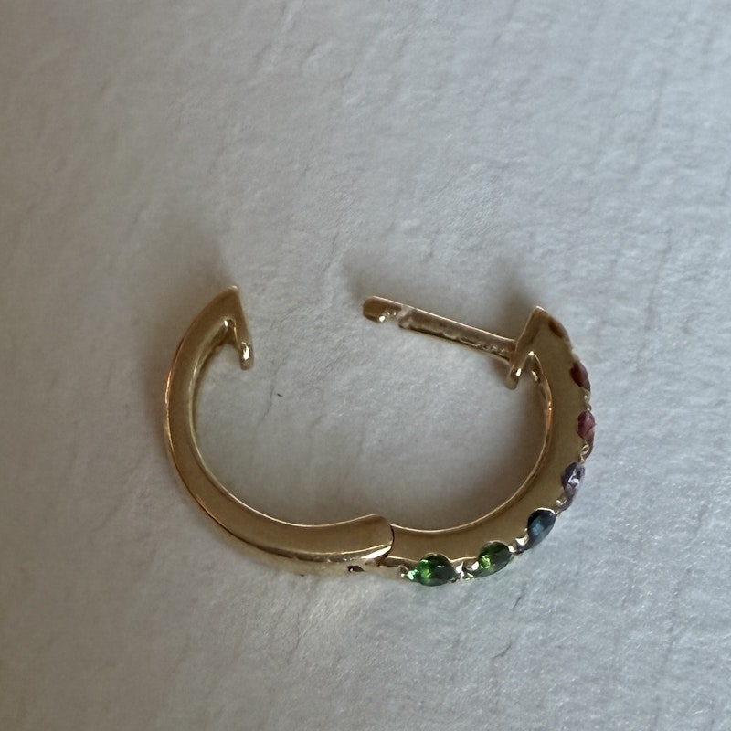 Robinson Pelham Single Orb Hoop Rainbow Sapphire Medium